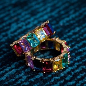 Rainbow Baguette Ring in Yellow Gold